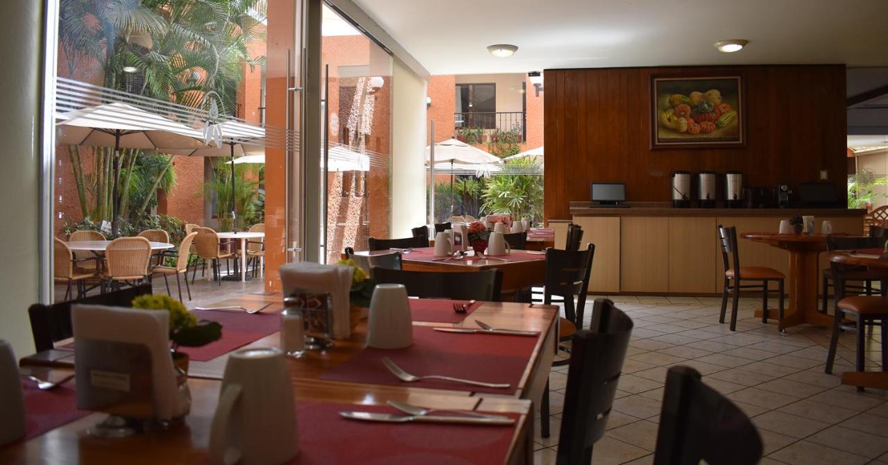 Hotel Anturium Oaxaca エクステリア 写真