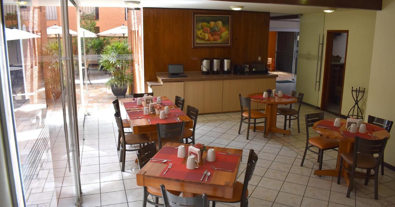 Hotel Anturium Oaxaca エクステリア 写真